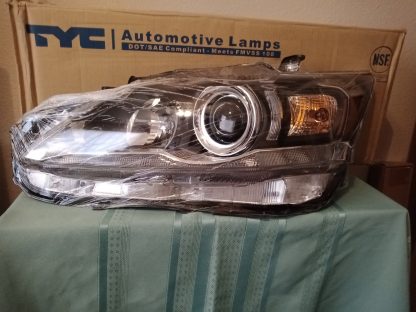 Lexus CT200H Headlights